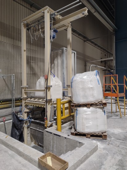 Stacje big bag z wysięgnikiem